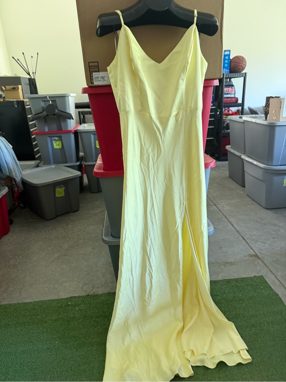 Elegant Yellow Slip Maxi Dress - Women's V-Neck Spaghetti Strap mp15